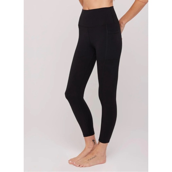 SPIRITUAL GANGSTER Nova Warm Core Pocket Legging - Picture 2 of 10
